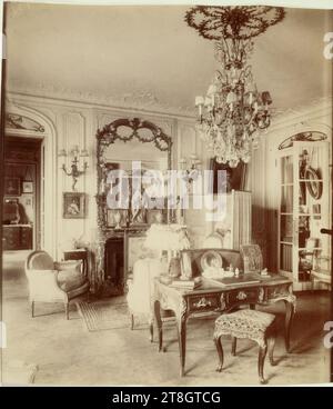 Parisian Interiors, Interior of Mademoiselle Cécile Sorel membro della Comédie-Francais, 99 avenue des Champs-Elysées, 8th arrondissement, Paris, Atget, Eugène (Jean Eugène Auguste Atget), Photographer, Photography, Graphic Arts, albumen print, dimensioni - lavoro: altezza: 22,1 cm, larghezza: 18,4 cm Foto Stock