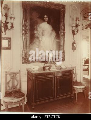 Parisian Interiors, Interior of Mademoiselle Cécile Sorel membro della Comédie-Francais, 99 avenue des Champs-Elysées, 8th arrondissement, Paris, Atget, Eugène (Jean Eugène Auguste Atget), Photographer, Photography, Graphic Arts, albumen print, dimensioni - lavoro: altezza: 22,1 cm, larghezza: 18,4 cm Foto Stock