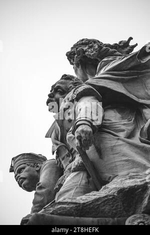 Los Hijos del Estado de Veracruz Defensores de la Pátria, statua, parco centrale, Orizaba, Veracruz, 2022 Foto Stock