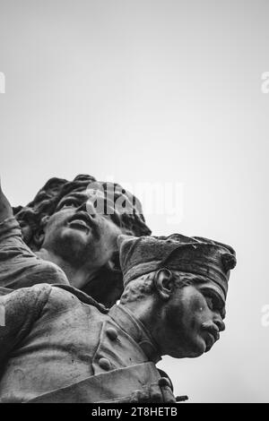 Los Hijos del Estado de Veracruz Defensores de la Pátria, statua, parco centrale, Orizaba, Veracruz, 2022 Foto Stock