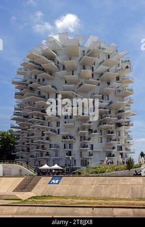 Edificio moderno ' l'Arbre Blanc ', Les Berges du Lez. Montpellier, Occitanie, Francia Foto Stock