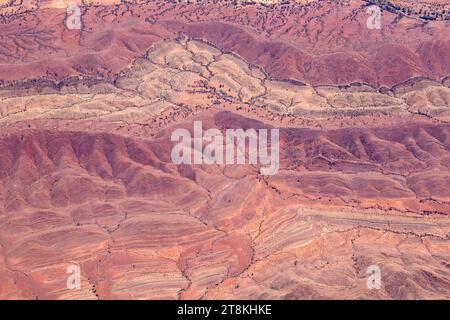 I modelli dell'Outback delle Flinders Ranges dall'alto Foto Stock