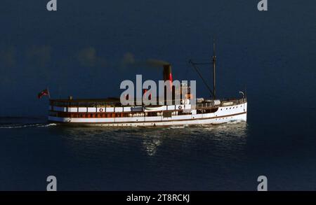 Sul lago Wakatipu. TSS Earnslaw, Una crociera sul lago Wakatipu a bordo dell'iconico piroscafo TSS Earnslaw è senza dubbio uno dei modi migliori per scoprire la famosa bellezza paesaggistica di Queenstowns. Nuova Zelanda Foto Stock