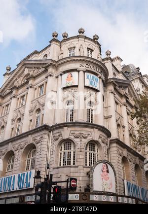 Mamma mia, musical di successo degli ABBA al Novello Theatre, Londra, WC2, Inghilterra, Regno Unito Foto Stock