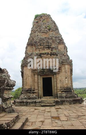 Pre-Rup, tempio Khmer, antica zona di Angkor, Cambogia. Reign of Rajendravarman, dedicato nel 961 d.C. Foto Stock