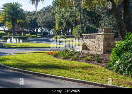 Ingressi del quartiere al Sawgrass Players Club, una comunità privata con recinzione a Ponte Vedra Beach, Florida. (USA) Foto Stock