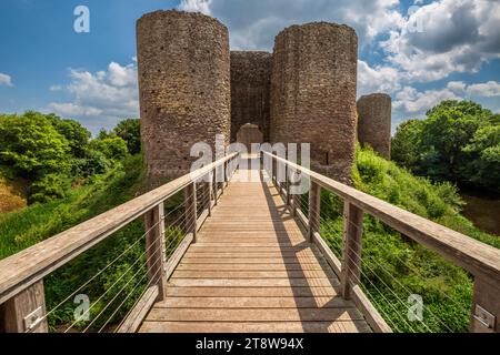 Il Llantilio del XIII secolo o White Castle, Monmouthshire, Galles Foto Stock