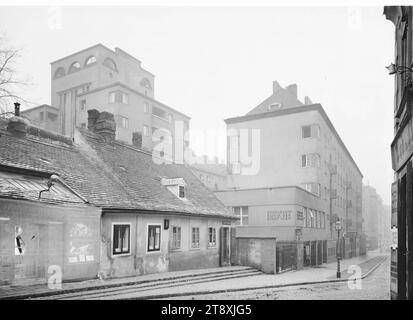 Complesso residenziale 'Raben-Hof', 3rd, Baumgasse 29-41, vista della clinica odontoiatrica della scuola Hainburger Straße 68-70, Martin Gerlach jun. (1879-1944), fotografo, Heinrich Schmid (1885-1949), architetto, Hermann Aichinger (1885-1952), architetto, datato intorno al 1935, vetro, negativo, altezza 17,9 cm, larghezza 23,9 cm, Gemeindebau, Kommunaler Wohnbau, Rotes Wien, architettura, 3: Landstraße, Rabenhof, edificio basso, edificio residenziale, la Vienna Collection Foto Stock