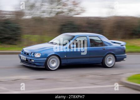 1988 Ford Sierra Sapphire RS Cosworth - supercar con collare blu Foto Stock