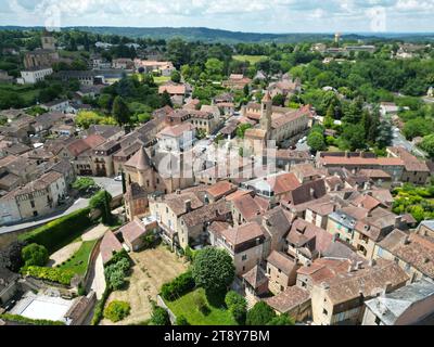 Belves centro città Dordogne Francia drone, aereo Foto Stock