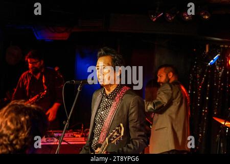 Alejandro Escovedo & Don Antonio und Band, Quasimodo, Berlin 11.7.2017 *** Alejandro Escovedo Don Antonio e band, Quasimodo, Berlin 11 7 2017 crediti: Imago/Alamy Live News Foto Stock