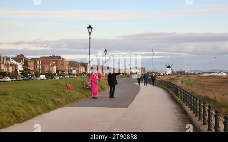 Una vista sul lungomare di Lytham St Annes, Lancashire, Regno Unito, Europa martedì 21, novembre 2023 Foto Stock