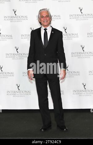 New York City. 20 novembre 2023. Hilton Hotel, New York, USA, 20 novembre 2023 - Tony Danza partecipa al 51° International Emmy Awards al New York Hilton Midtown il 20 novembre 2023 a New York City. Crediti: Giada Papini Rampelotto/EuropaNewswire/dpa/Alamy Live News Foto Stock