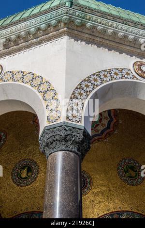 La Fontana tedesca i all'estremità settentrionale dell'antico ippodromo di Sultanahmet Square Foto Stock