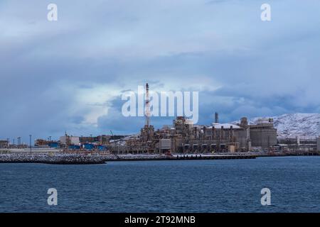 Impianto di trasformazione del gas naturale liquefatto di GNL a Muolkkut, Melkoya, Hammerfest, Norvegia, Scandinavia, Europa a ottobre Foto Stock