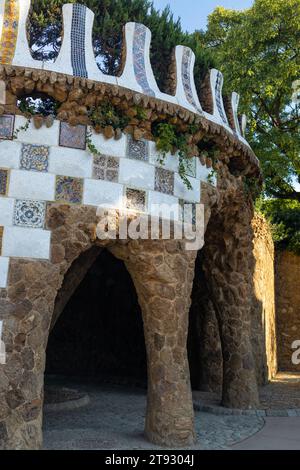 La torre della casa delle fate nel parco Guel a Barcellona Foto Stock