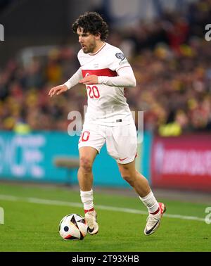 Ferdi Kadioglu della Turchia durante la partita del girone D di qualificazione UEFA Euro 2024 al Cardiff City Stadium. Data immagine: Martedì 21 novembre 2023. Foto Stock