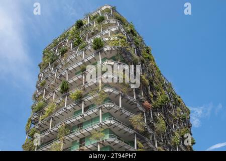 Edificio verde a Parigi Foto Stock