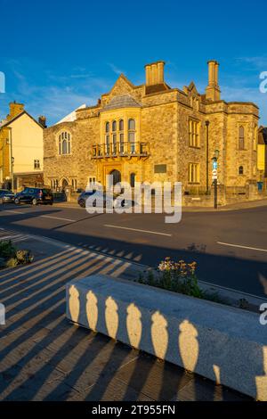 Gli uffici fiduciari del Rochester Bridge sulla spianata di Rochester Kent. Foto Stock