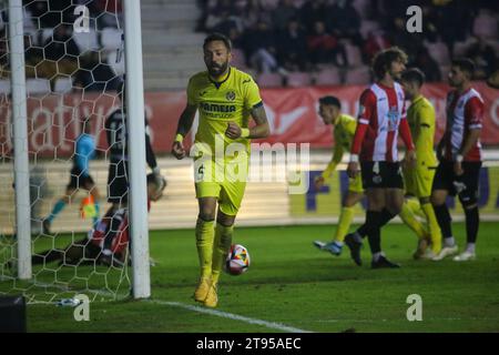 Zamora, Spagna, 22 novembre 2023: Il giocatore del Villarreal CF, Jose Luis Morales (15) festeggia il secondo gol durante il secondo round della SM El Rey Cup 2023-24 tra Zamora CF e Villarreal CF, il 22 novembre 2023, allo stadio Ruta de la Plata, a Zamora, in Spagna. Credito: Alberto Brevers / Alamy Live News Foto Stock