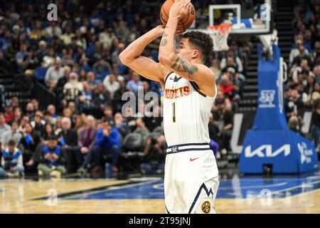 Orlando, Florida, USA, 22 novembre 2023, l'attaccante dei Denver Nuggets Michael Porter Jr n. 1 spara un tre all'Amway Center. (Foto Credit: Marty Jean-Louis/Alamy Live News Foto Stock