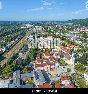 La piccola cittadina di Simbach on Inn al confine con l'Austria dall'alto Foto Stock