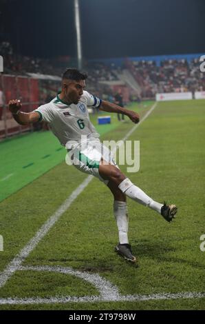 Il capitano Jamal Bhuyan durante la partita di qualificazione ai Mondiali di calcio del Bangladesh e Libano alla Bashundhara Kings Arena di Dacca, Bangladesh, 21 Novembe Foto Stock