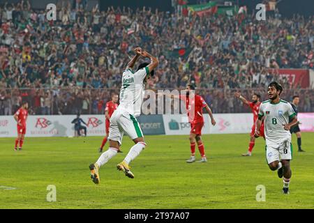 Lo sceicco Morsalin festeggia il suo accattivante gol che ha aiutato il Bangladesh a vincere un pareggio nel 1-1 contro la visita in Libano in una Qualifi di Coppa del mondo Foto Stock