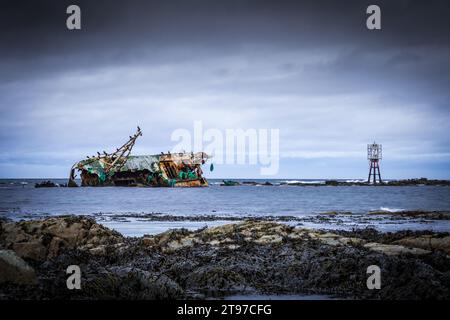 naufragio di una barca cairnbulg nell'aberdeenshire scozia. Foto Stock