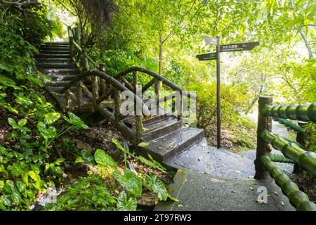 Attrazioni e natura intorno al Parco Nazionale Yangmingshan a Taipei, Repubblica di Cina a Taiwan Foto Stock