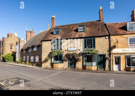 The Green Restaurant, un edificio classificato di secondo grado nella città mercato di Sherborne, Dorset, Inghilterra, Regno Unito Foto Stock