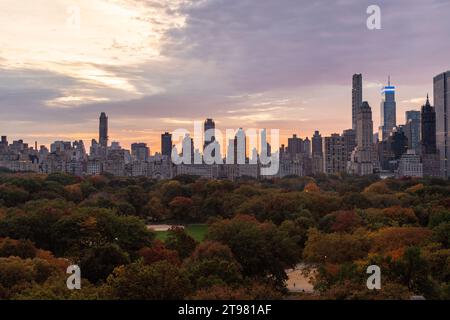 Sunrise sopra Central Park di New York City, Stati Uniti d'America. Foto Stock