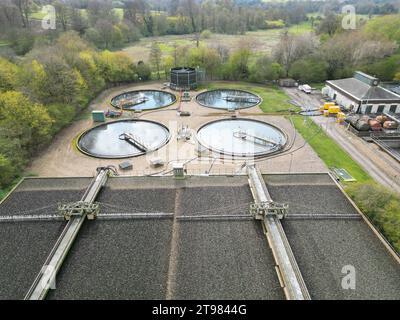 Letti filtranti impianto di trattamento delle acque vista aerea Regno Unito Saffron Walden Essex Foto Stock