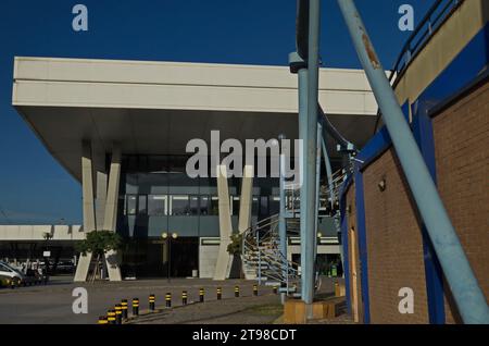 Ingresso ai binari della stazione ferroviaria centrale nella città di Sofia, Bulgaria, Europa Foto Stock