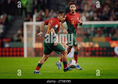 Otavio Monteiro durante la partita di qualificazione di UEFA Euro 2024 tra le squadre nazionali di Portogallo e Islanda, Estadio Jose Alvalade, Lisbona, Portogallo. (Maci Foto Stock