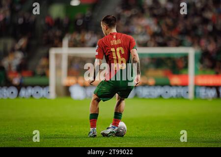 Otavio Monteiro durante la partita di qualificazione di UEFA Euro 2024 tra le squadre nazionali di Portogallo e Islanda, Estadio Jose Alvalade, Lisbona, Portogallo. (Maci Foto Stock