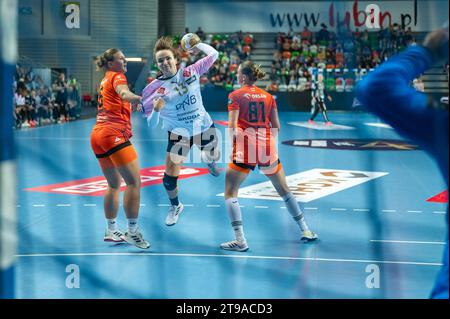 LUBIN, POLONIA - 23 SETTEMBRE 2023: Handball EHF Champions League Women Match KGHM MKS Zaglebie Lubin - Vipers Kristiansand. In azione Vyakhireva Anna Foto Stock