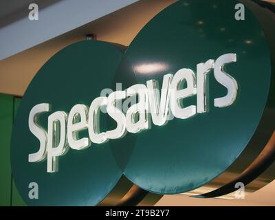 Australia, Canberra, 16 novembre 2023. Firma Specsavers Foto Stock