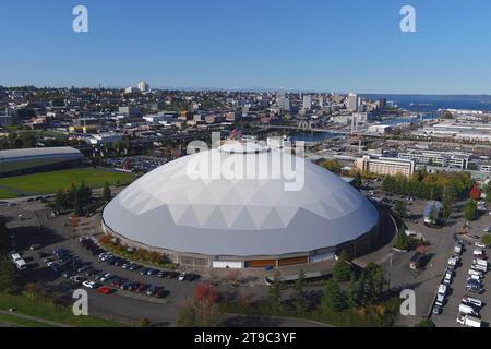 Una vista aerea generale del Tacoma Dome, venerdì 27 ottobre 2023, a Tacoma, lavaggio Foto Stock