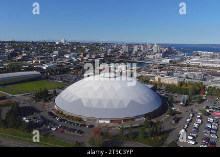 Una vista aerea generale del Tacoma Dome, venerdì 27 ottobre 2023, a Tacoma, lavaggio Foto Stock