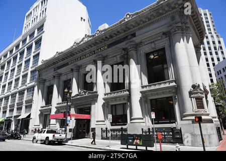 San Francisco, CA, USA - 26 luglio 2023: A Wells Fargo Bank nel centro di San Francisco. Foto Stock