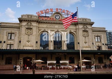 Denver, Colorado: 16 giugno 2023- Vista esterna della iconica stazione ferroviaria Union di Denver, CO Foto Stock