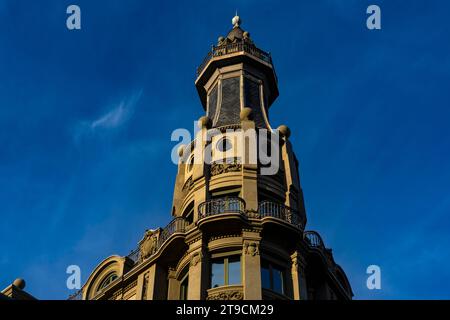 Via Laitana 2, Barcellona. Costruito tra il 1917 e il 1921. Edificio degli edifici de la Companyia Transmediterrània. Sede attuale della partenza Foto Stock