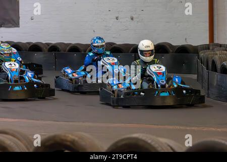 British Indoor Karting Championship 2023: La gran finale e l'incoronazione dei 5 campioni britannici si sono svolti al TeamSport Warrington Multi-Level, 1000 Foto Stock