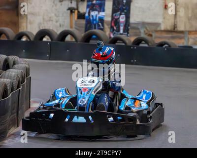 British Indoor Karting Championship 2023: La gran finale e l'incoronazione dei 5 campioni britannici si sono svolti al TeamSport Warrington Multi-Level, 1000 Foto Stock