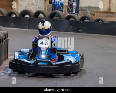 British Indoor Karting Championship 2023: La gran finale e l'incoronazione dei 5 campioni britannici si sono svolti al TeamSport Warrington Multi-Level, 1000 Foto Stock