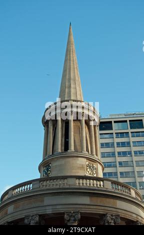 Guglia, Chiesa di All Sauls, Langham Place. Londra, Regno Unito. All Souls Church è una chiesa evangelica conservatrice anglicana nel centro di Londra, situata a L Foto Stock