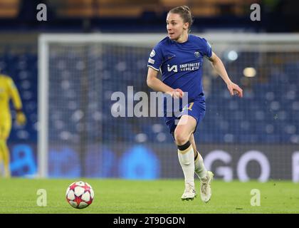 Londra, Regno Unito. 23 novembre 2023. Niamh Charles di Chelsea durante la partita di UEFA Womens Champions League a Stamford Bridge, Londra. Il credito fotografico dovrebbe leggere: Paul Terry/Sportimage Credit: Sportimage Ltd/Alamy Live News Foto Stock
