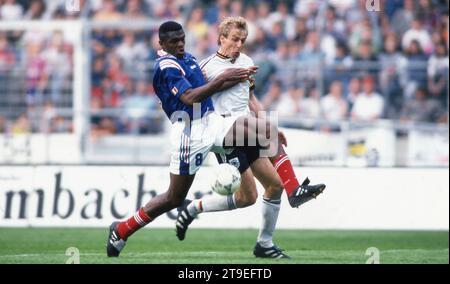 Calcio, firo: 1 giugno 1996 Campionato europeo di calcio preparazione Campionato europeo europeo, partita internazionale 1996, foto archivio, foto archivio, foto archivio, foto archivio Germania - Francia 0:1 duelli, Jurgen Klinsmann Foto Stock