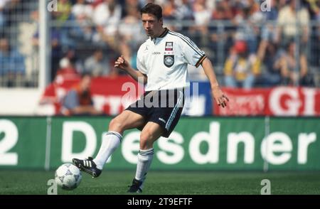 Calcio, firo: 1 giugno 1996 Campionato europeo di calcio preparazione Campionato europeo europeo, partita internazionale 1996, foto archivio, foto archivio, foto archivio, foto archivio Germania - Francia 0:1 Steffen Freund, azione individuale Foto Stock